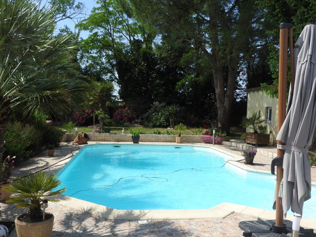 Appartement Mansarde Et Climatise 50 M2 Pompignan  Exteriör bild