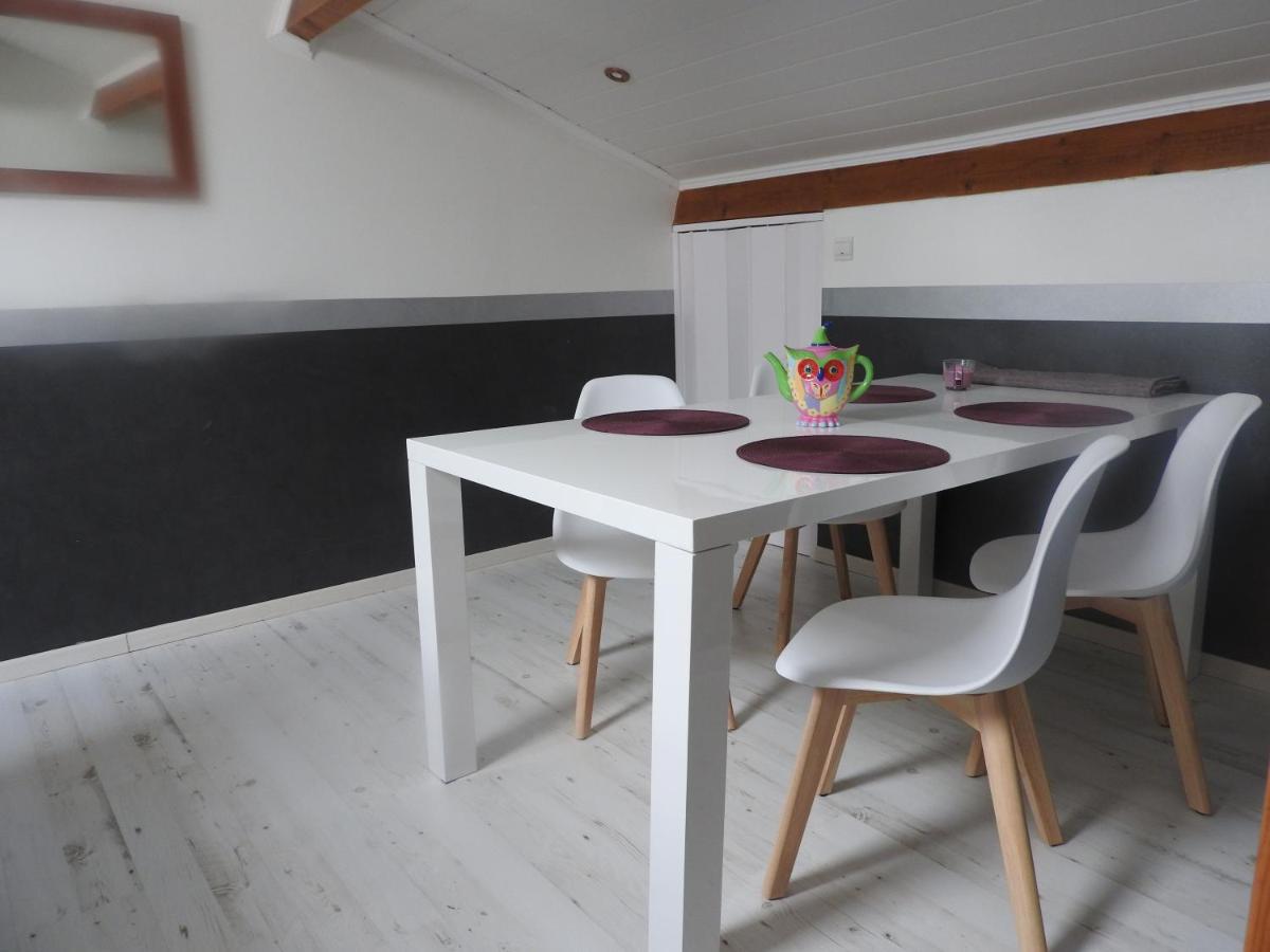 Appartement Mansarde Et Climatise 50 M2 Pompignan  Exteriör bild